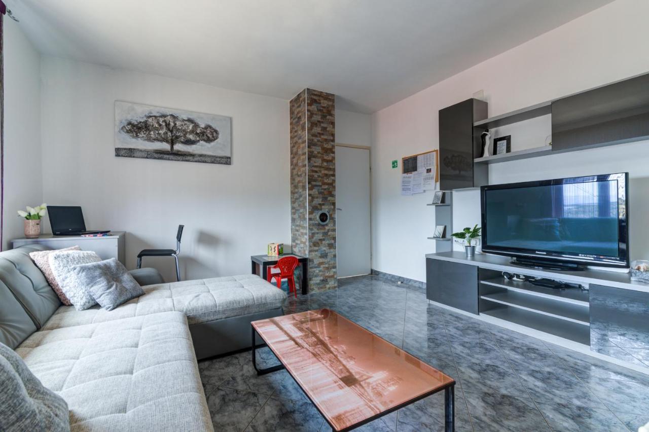 Lovely Apartments Senj Сен Екстериор снимка
